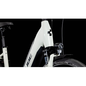 Sähköpyörä Cube Supreme Hybrid ONE 500 Easy Entry desertstone'n'black 2026