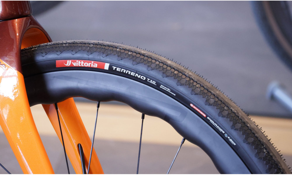 Rengas 28" Vittoria Terreno T10 Hardpack G2.0 TLR Fold 700x45c / 45-622 black - 4