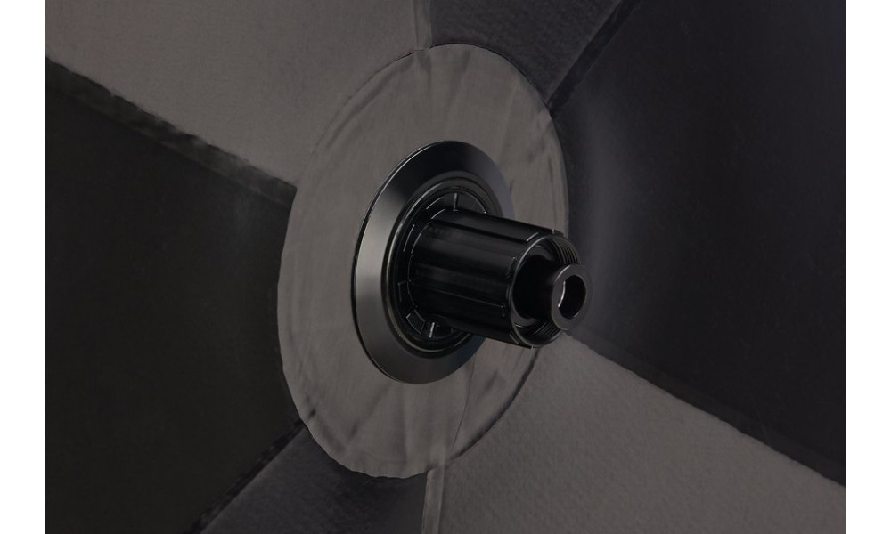 Takapyörä NEWMEN Streem Carbon TT Infinite 622 R C-Lock 12x142 HG - 4