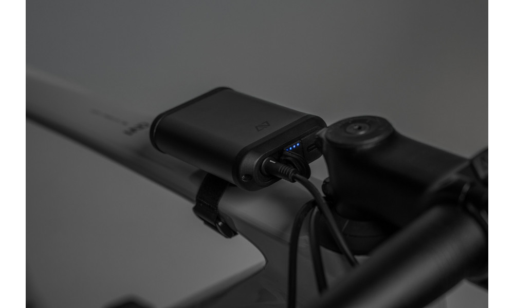 Etuvalo ACID PRO-E 200 700Lm HB PowerBank with remote - 2