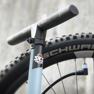 Lattiapumppu SKS Air-X-Plorer 10.0 Edition Clik valve